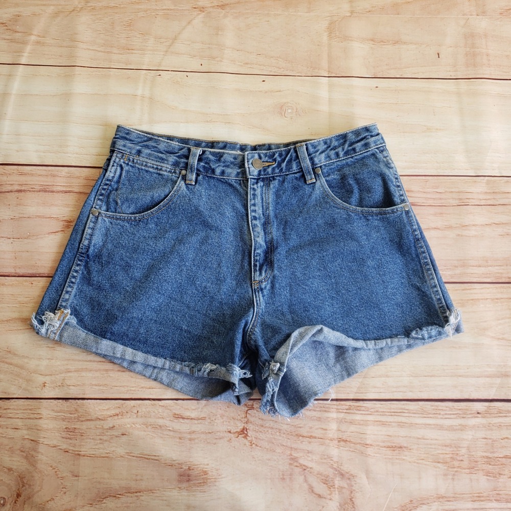 Wrangler Drew Denim Shorts Womens 12 Blue High Rise Raw Hem Cutoff Medium Wash
